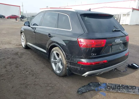 2019 Audi Q7 55 Premium z USA, uszkodzony, nr VIN WA1VAAF71KD027453